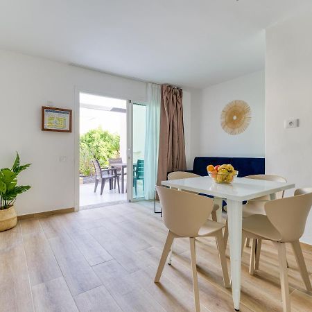 Homeforguest Moderno Apartamento Con Piscina En Corralejo Eksteriør billede