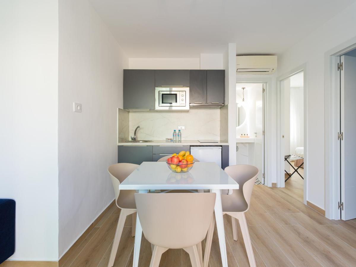 Homeforguest Moderno Apartamento Con Piscina En Corralejo Eksteriør billede