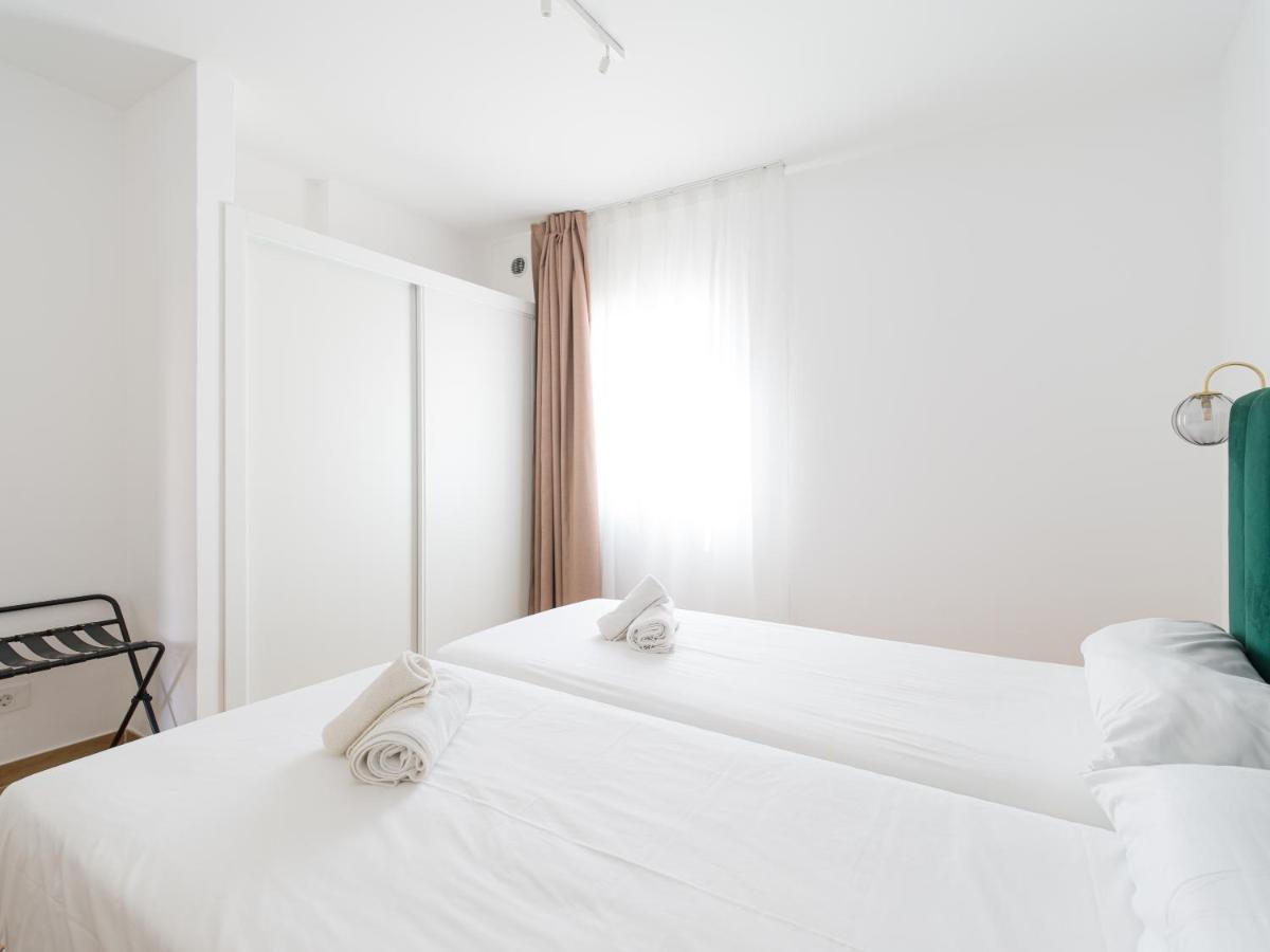 Homeforguest Moderno Apartamento Con Piscina En Corralejo Eksteriør billede