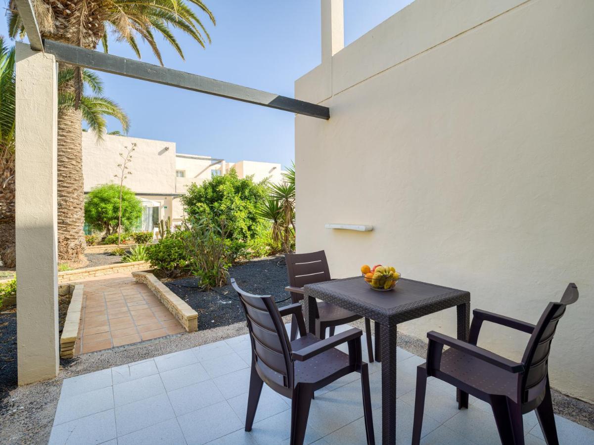 Homeforguest Moderno Apartamento Con Piscina En Corralejo Eksteriør billede